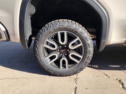 New 2026 GMC Sierra 1500 AT4 w/ AT4 Premium Package image 52