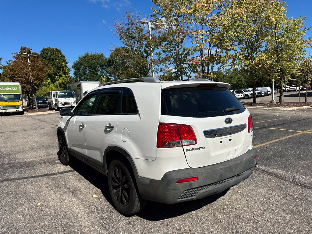 Used 2011 Kia Sorento EX w/ Premium Pkg FWD image 3