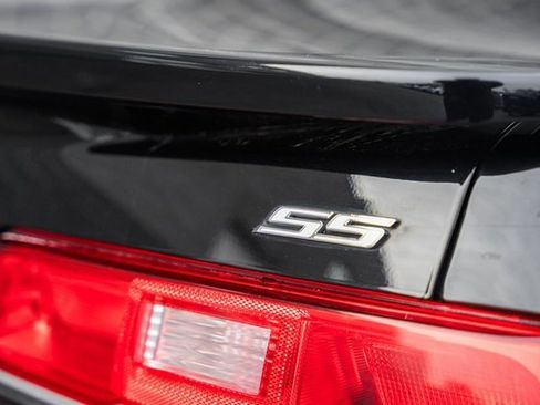 Used 2015 Chevrolet Camaro SS image 8