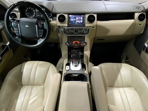 Used 2016 Land Rover LR4 HSE image 17