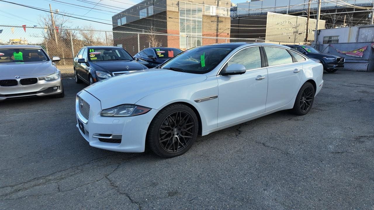 Used 2016 Jaguar XJ L Portfolio AWD/4WD image 2