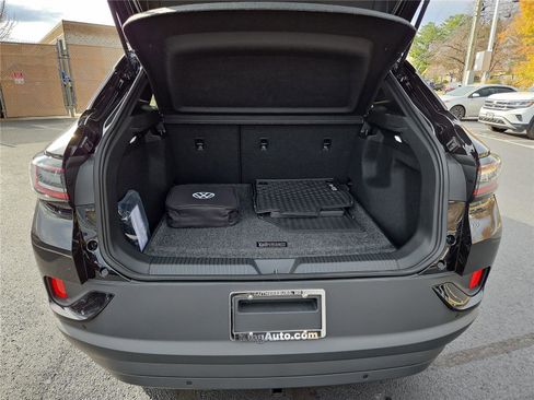 New 2025 Volkswagen ID.4 Pro image 5