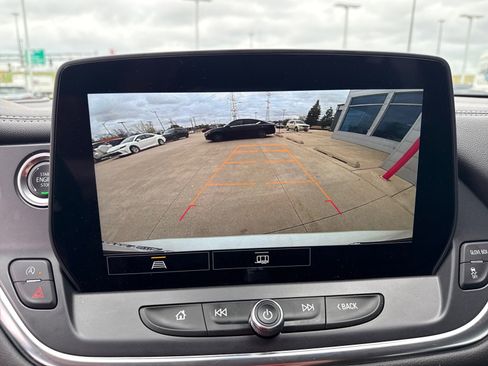 Used 2025 Chevrolet Blazer LT image 16