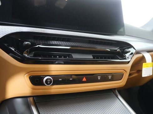 New 2026 BMW 330i Sedan image 21