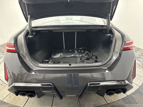 New 2026 BMW M5 image 21