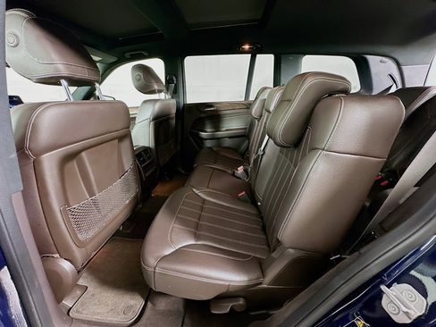 Used 2018 Mercedes-Benz GLS 450 4MATIC image 28
