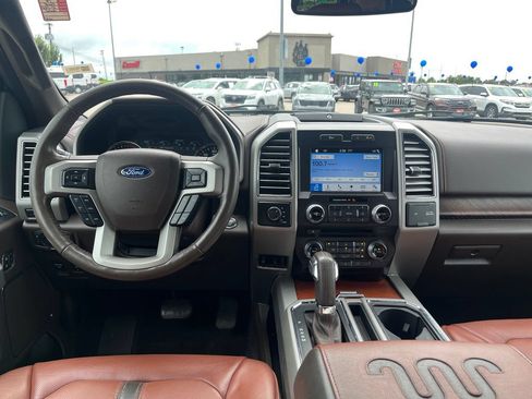 Used 2018 Ford F150 King Ranch w/ Equipment Group 601A Luxury AWD/4WD image 14