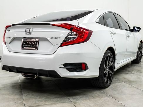 Used 2019 Honda Civic Sport image 12