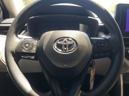 Used 2023 Toyota Corolla Cross L FWD image 20