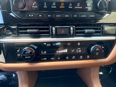 Used 2025 Nissan Pathfinder Platinum w/ Cargo Package FWD image 15
