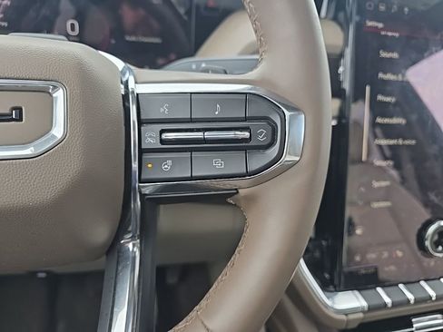 Used 2025 GMC Yukon Denali w/ Denali Reserve Package image 20