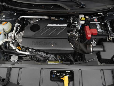 Used 2023 Nissan Rogue SV w/ SV Premium B Package FWD image 32