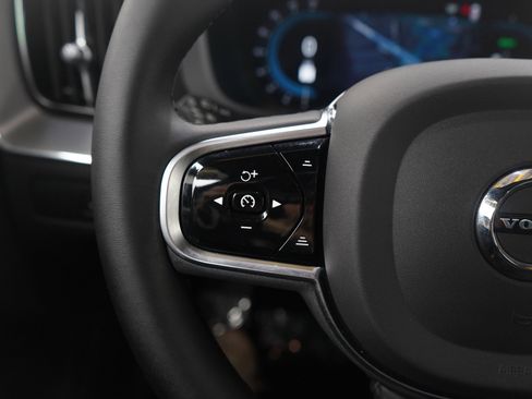 Used 2023 Volvo XC60 T8 Polestar image 25