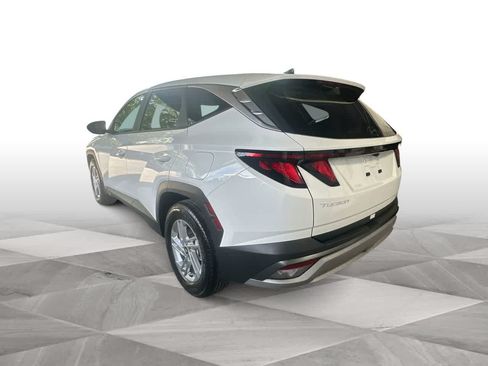 Used 2026 Hyundai Tucson SE FWD image 6