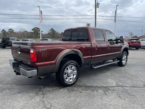Used 2016 Ford F250 Lariat w/ Chrome Package image 2
