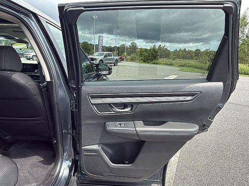 Used 2025 Honda CR-V EX image 17