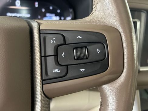 Used 2023 GMC Yukon Denali w/ Denali Reserve Package AWD/4WD image 16