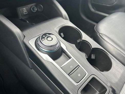 Certified 2025 Ford Escape Platinum image 22