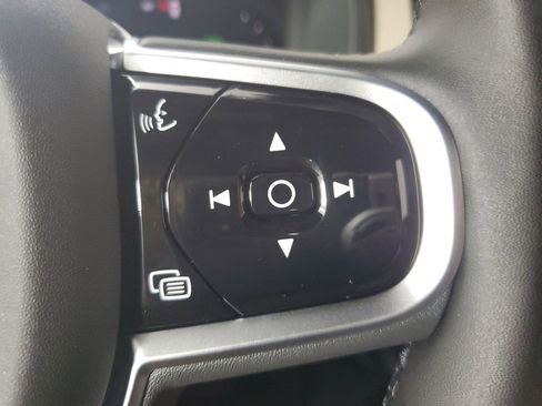 New 2026 Volvo XC90 T8 Plus w/ Protection Package Premier image 27