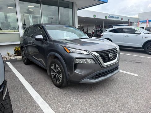 Used 2021 Nissan Rogue SV FWD image 1