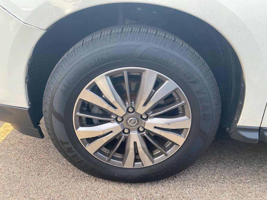 Used 2019 Nissan Pathfinder SL FWD image 14