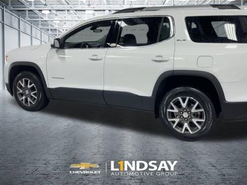 Used 2023 GMC Acadia SLE w/ Driver Convenience Package image 7