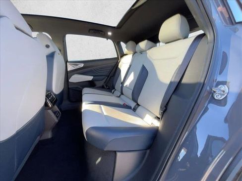 Used 2023 Volkswagen ID.4 Pro S Plus image 20