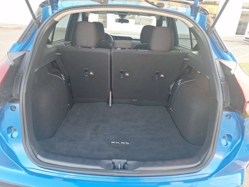 Used 2022 Nissan Kicks SR image 37