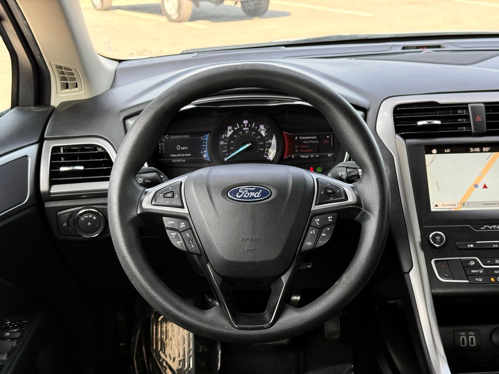 Used 2019 Ford Fusion SE FWD image 24