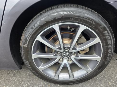 Used 2017 Acura TLX V6 FWD image 10