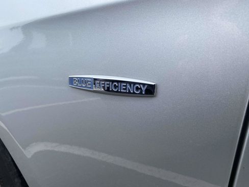 Used 2012 Mercedes-Benz E 350 Sedan image 11