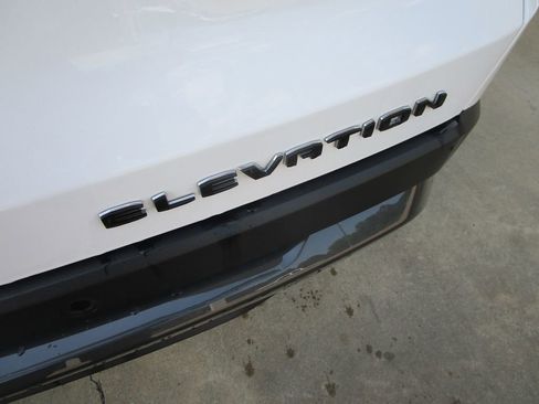 Used 2026 GMC Terrain Elevation w/ Elevation Premium Package FWD image 13