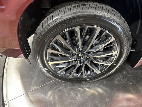 New 2026 INFINITI QX80 Autograph w/ Premium Cargo Package image 10