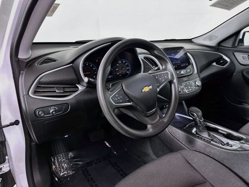 Used 2023 Chevrolet Malibu LT FWD image 10