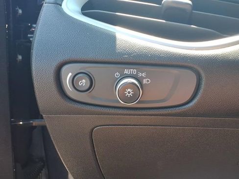 Used 2023 Chevrolet Malibu LT FWD image 15