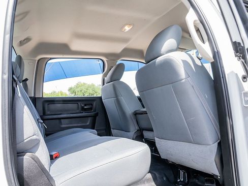 Used 2018 RAM 2500 Tradesman w/ Chrome Appearance Group AWD/4WD image 22