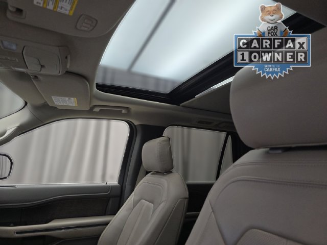 Used 2019 Ford Expedition Limited w/ Equipment Group 301A AWD/4WD image 27