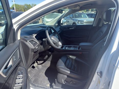 Used 2024 Ford Edge SEL w/ Convenience Package AWD/4WD image 9