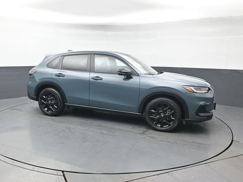 Used 2023 Honda HR-V Sport image 8