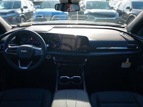 New 2027 Chevrolet Traverse LT FWD image 15