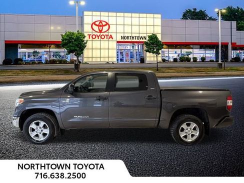 Used 2016 Toyota Tundra SR5 w/ SR5 Upgrade Package image 2
