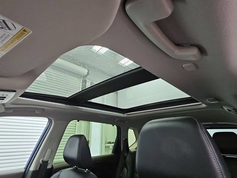 Used 2023 Nissan Rogue Platinum AWD/4WD image 28
