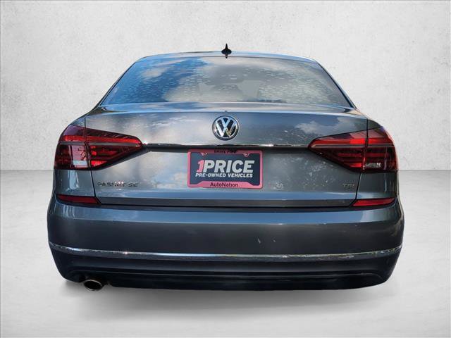 Used 2018 Volkswagen Passat 2.0T SE w/ SE Lighting Package FWD image 8