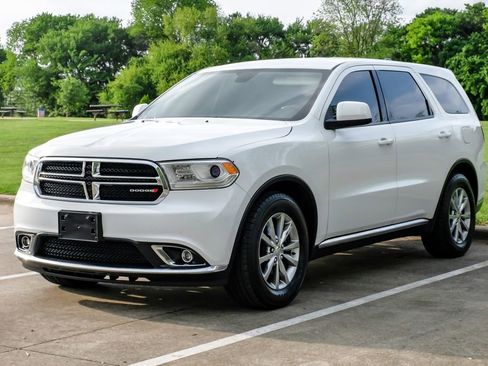 Used 2018 Dodge Durango SXT w/ 3rd Row Seating Group RWD image 3