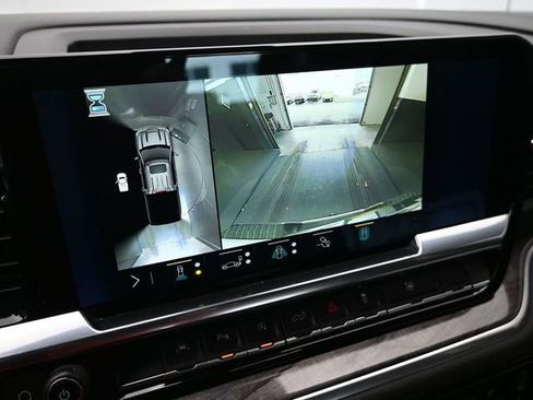 Used 2022 Chevrolet Silverado 1500 LTZ image 32