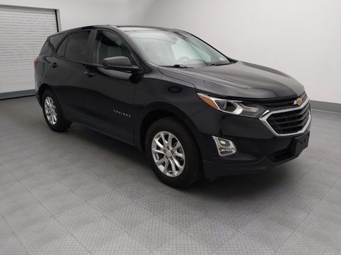 Used 2020 Chevrolet Equinox LS w/ LPO, Cargo Package AWD/4WD image 11