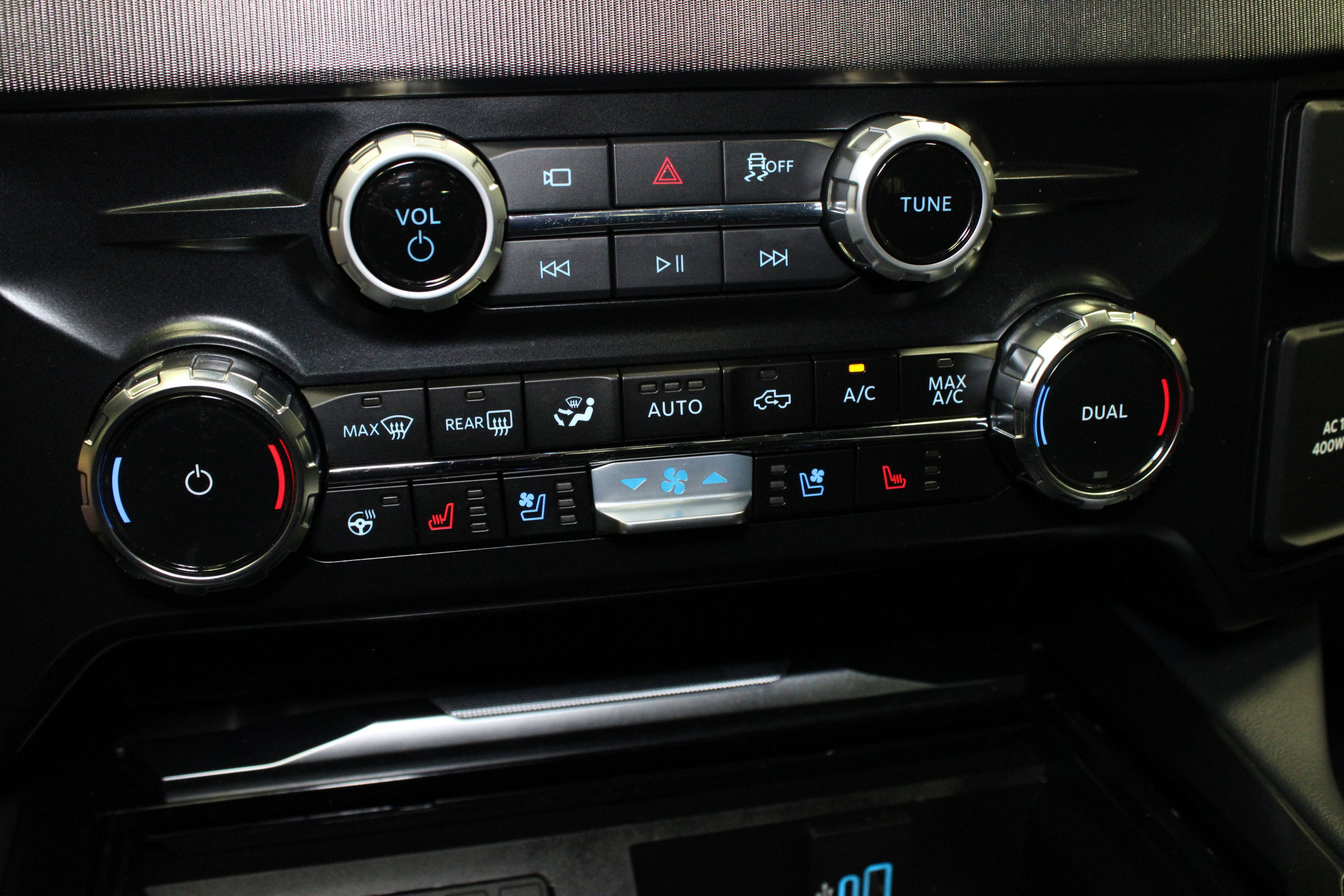 Used 2026 Ford F250 Platinum AWD/4WD image 27