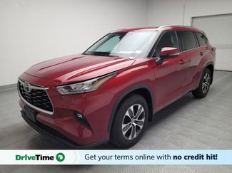Used 2020 Toyota Highlander XLE image 1