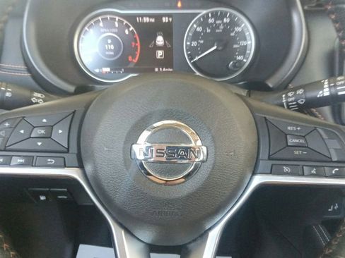 Used 2019 Nissan Kicks SR w/ SR Premium Package image 19