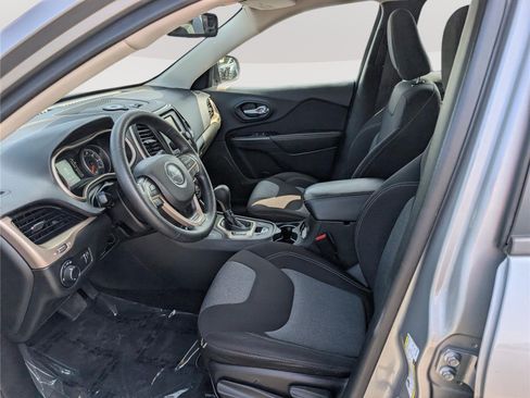 Used 2015 Jeep Cherokee Sport AWD/4WD image 14
